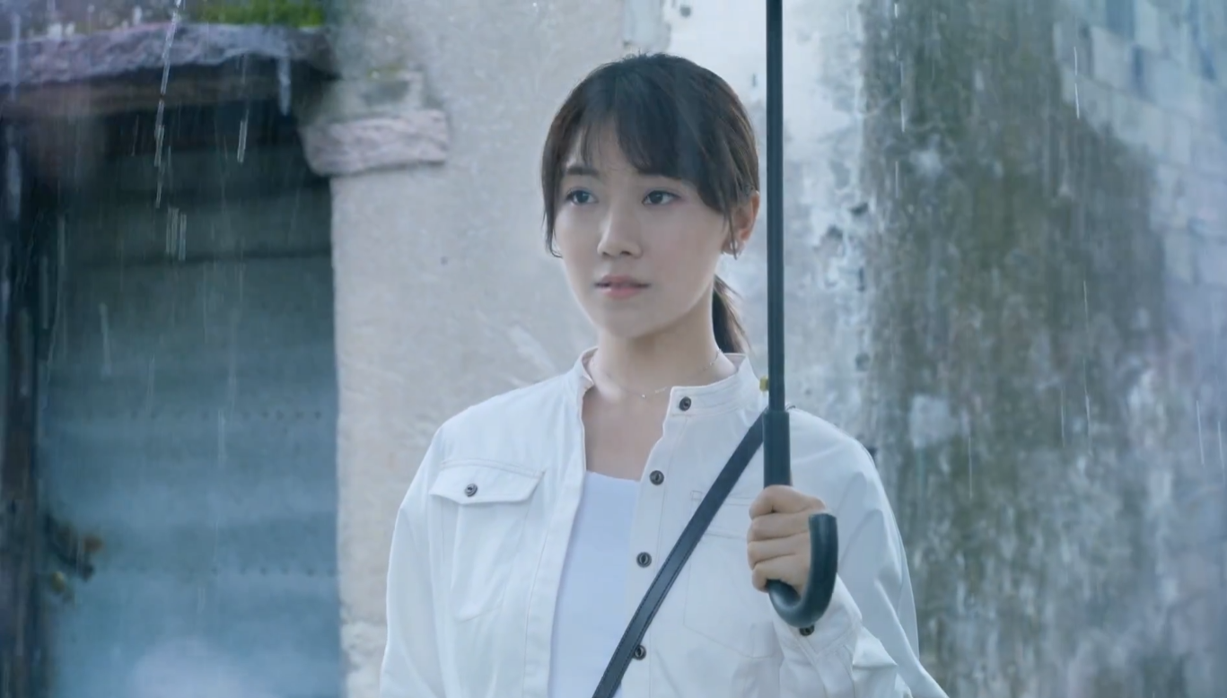 女式长袖圆领卫衣